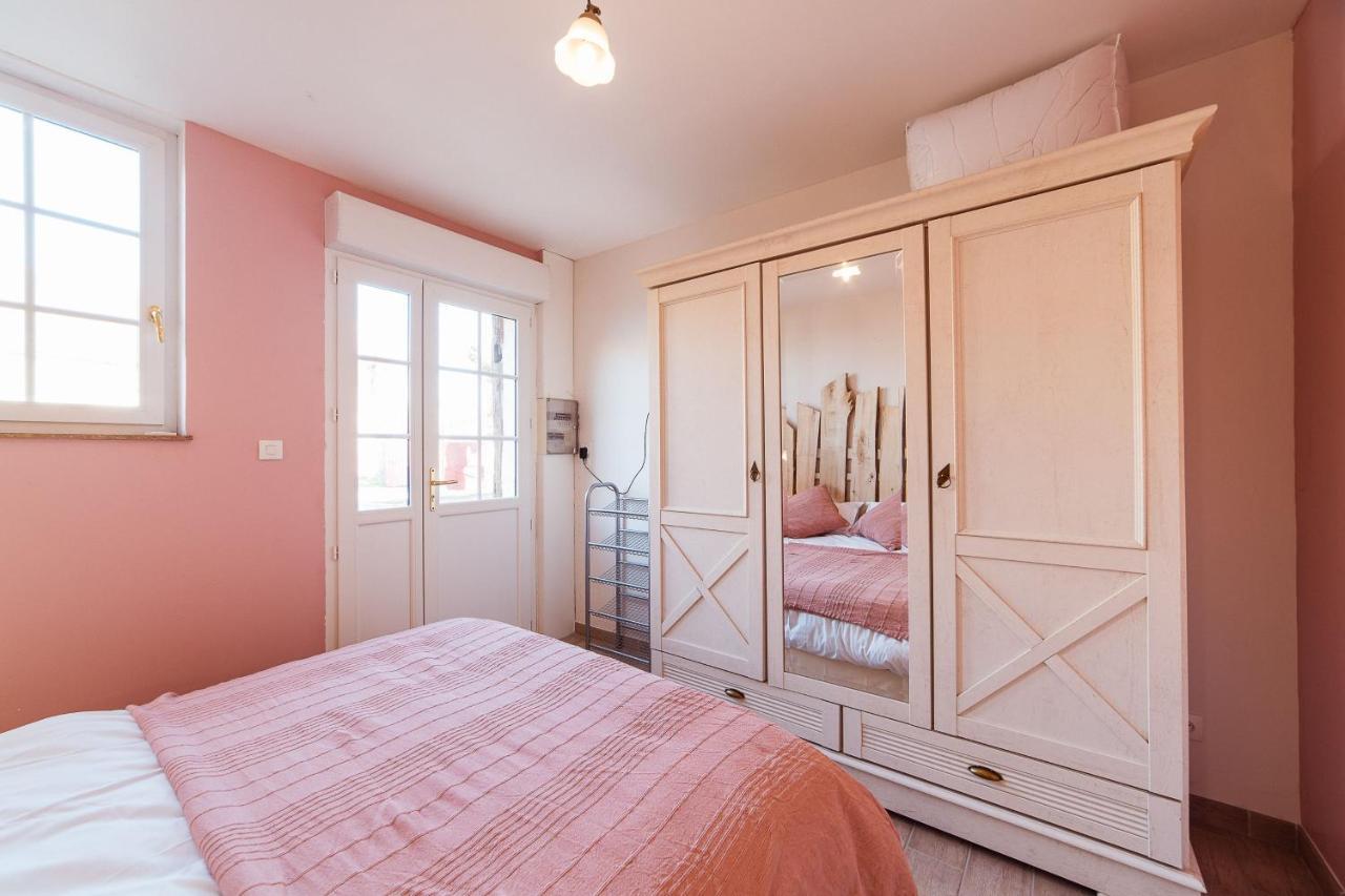 Buchères Appartement Prive Le Chardonnay, Jardin, Parking מראה חיצוני תמונה