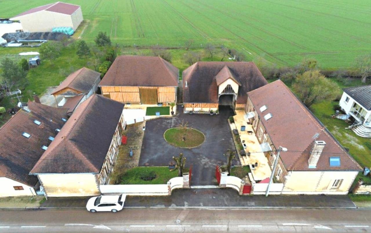 Buchères Appartement Prive Le Chardonnay, Jardin, Parking מראה חיצוני תמונה